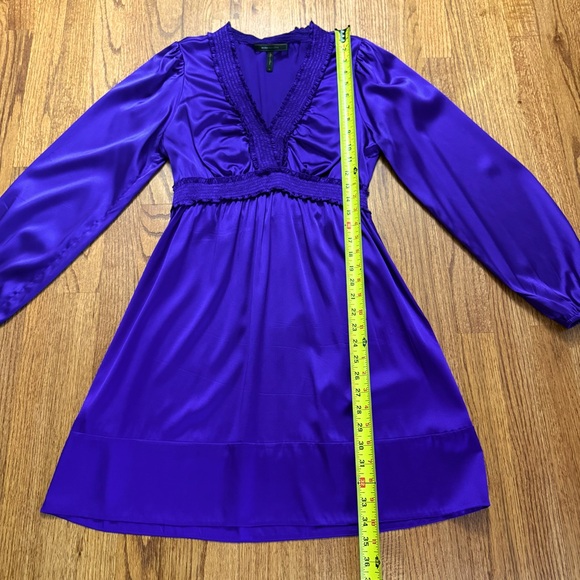 BCBGMaxAzria Persian blue silk V neck along sleeve dress size M - Picture 13 of 13
